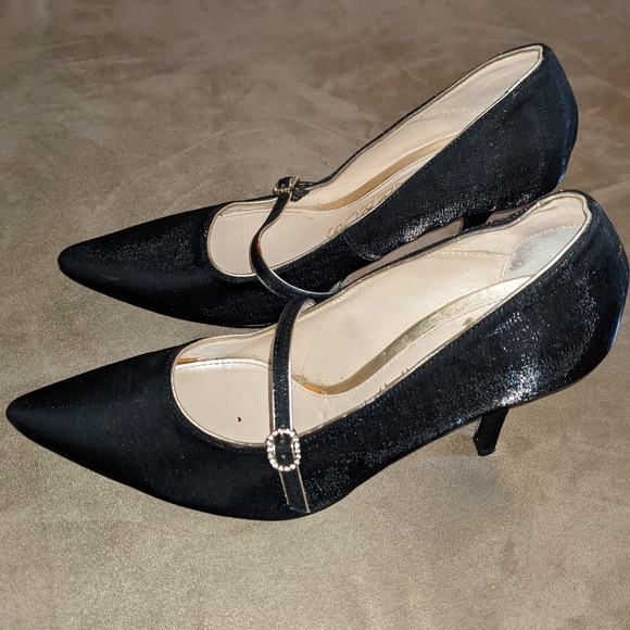 Caparros Women's Shiny Heels - Picture 3 of 3